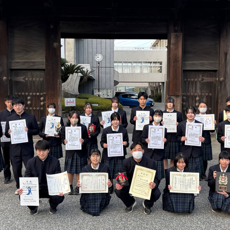 598574219_17933141802135802_6413412611596186235_n